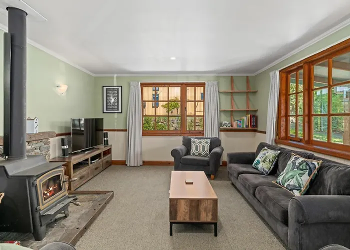 The On The Hill - Holiday home Wanaka